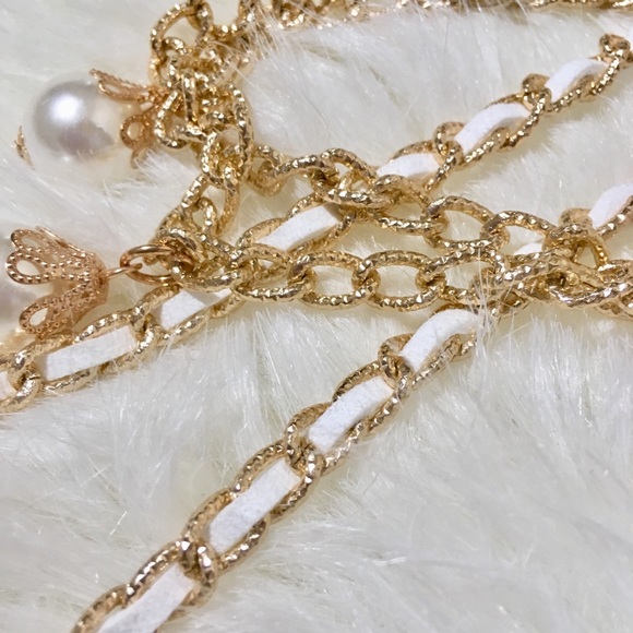 Cute Gold Belt - Picture 2 of 3